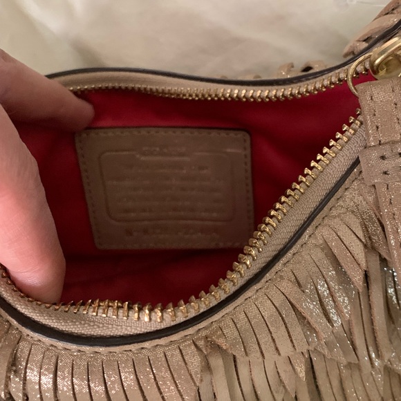 NWOT Coach Gold Fringe Crossbody Purse/Handbag. - Picture 2 of 3